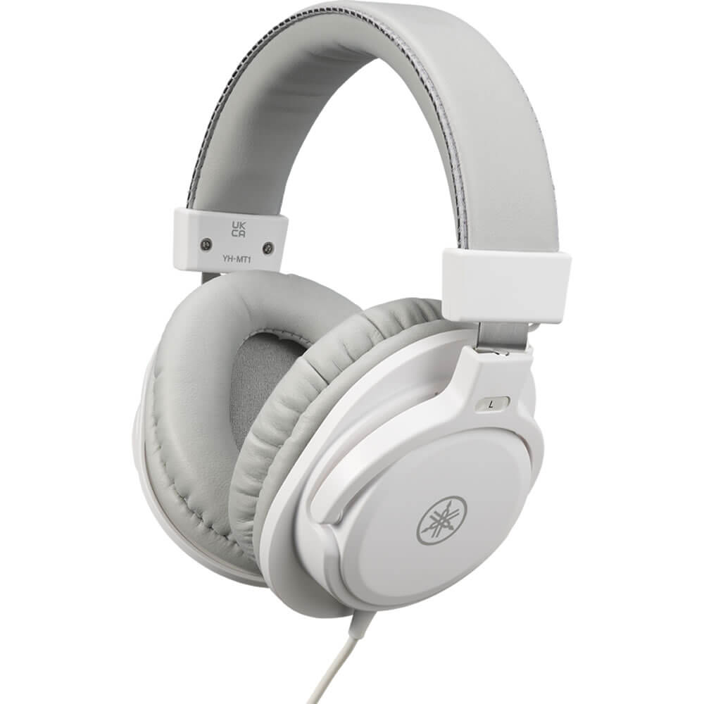 Yamaha Live Stream Pack with AG03MK2 White, Headphones, and Microphone