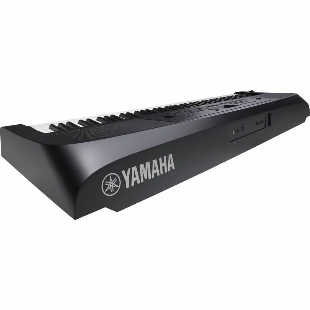 Yamaha DGX670B 88-Key Portable Digital Grand Piano with Speakers Black