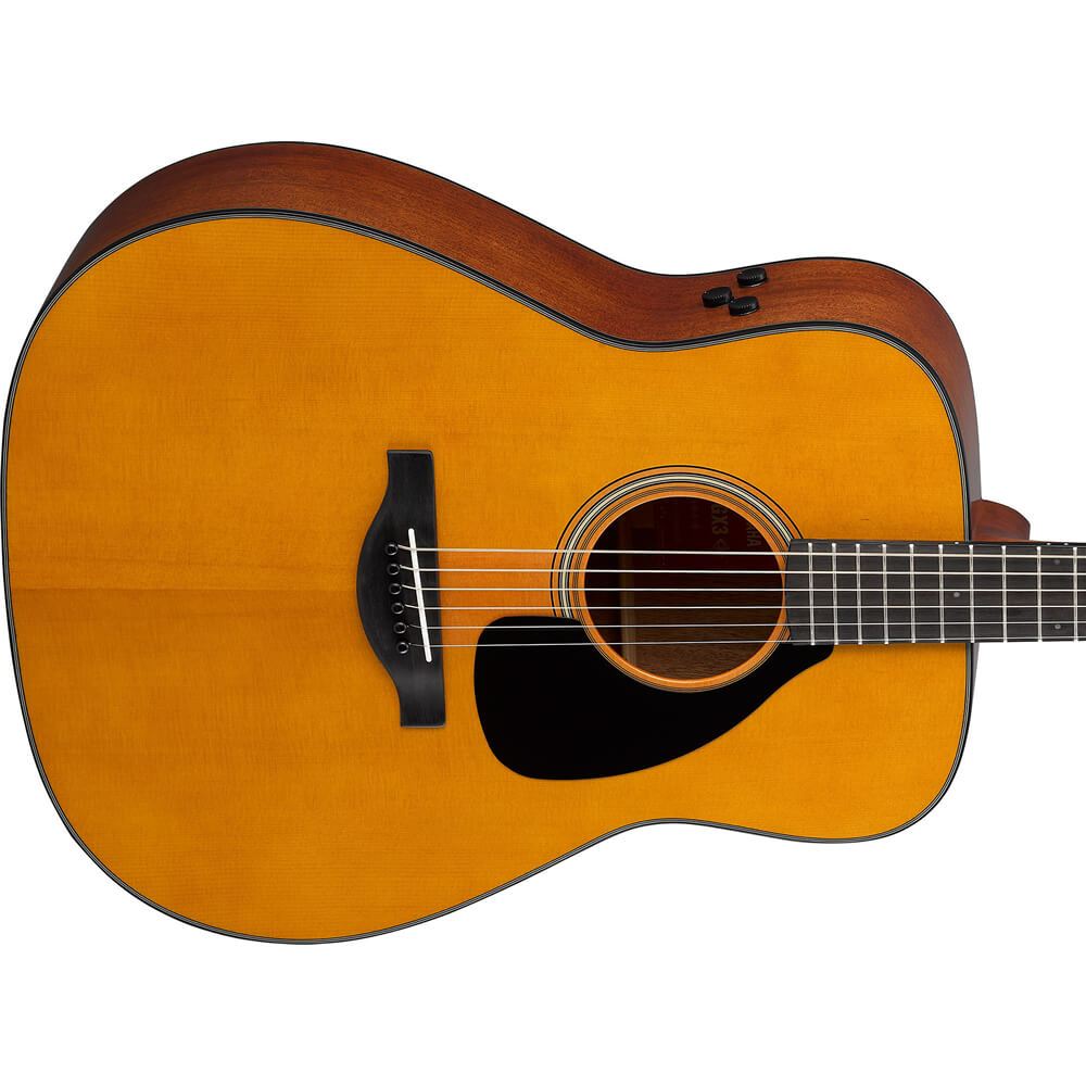 Yamaha FGX3 Red Label Dreadnought Acoustic-Electric Guitar Natural Matte with Bag